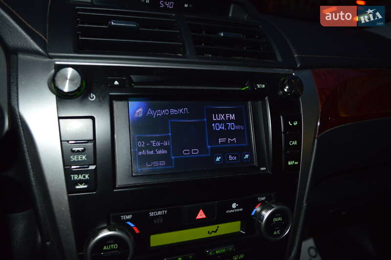 Седан Toyota Camry 2012 в Львові