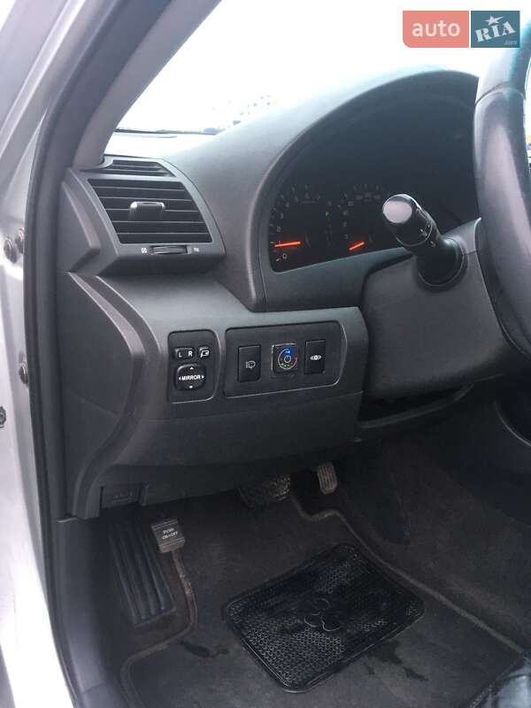 Седан Toyota Camry 2007 в Львове