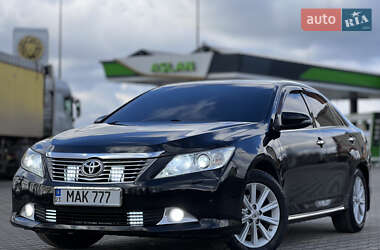 Седан Toyota Camry 2012 в Хмельницькому