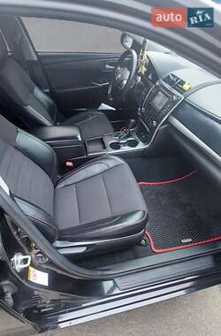 Седан Toyota Camry 2017 в 