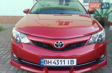 Седан Toyota Camry 2012 в 