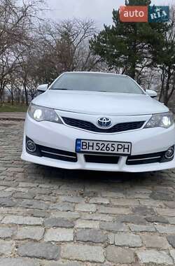 Седан Toyota Camry 2011 в Одессе