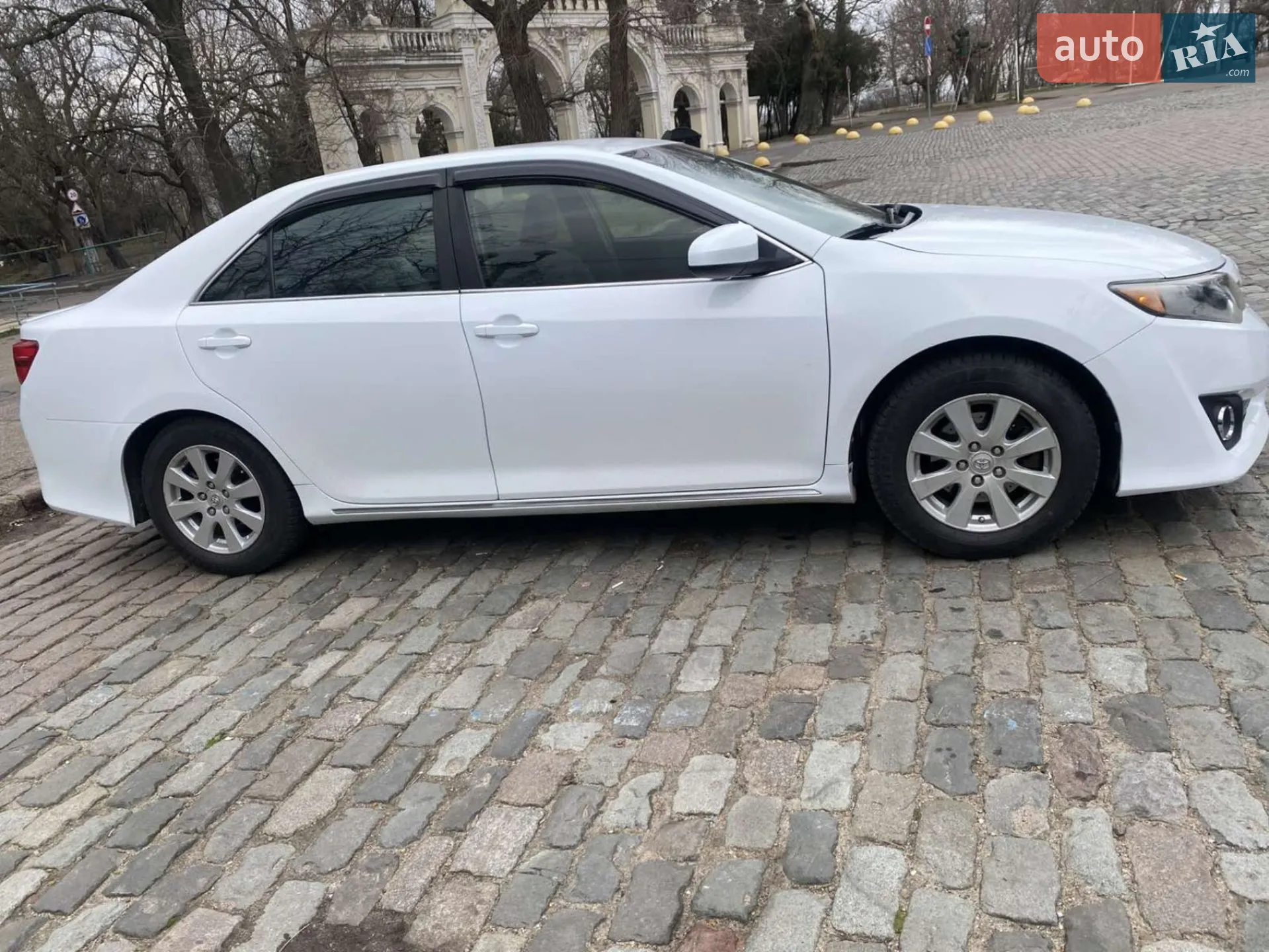 2011 Toyota Camry - мініатюра 2
