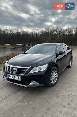 Седан Toyota Camry 2012 в Житомирі