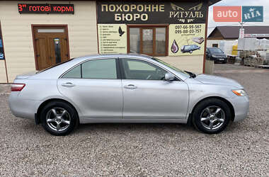 Седан Toyota Camry 2006 в Снятине