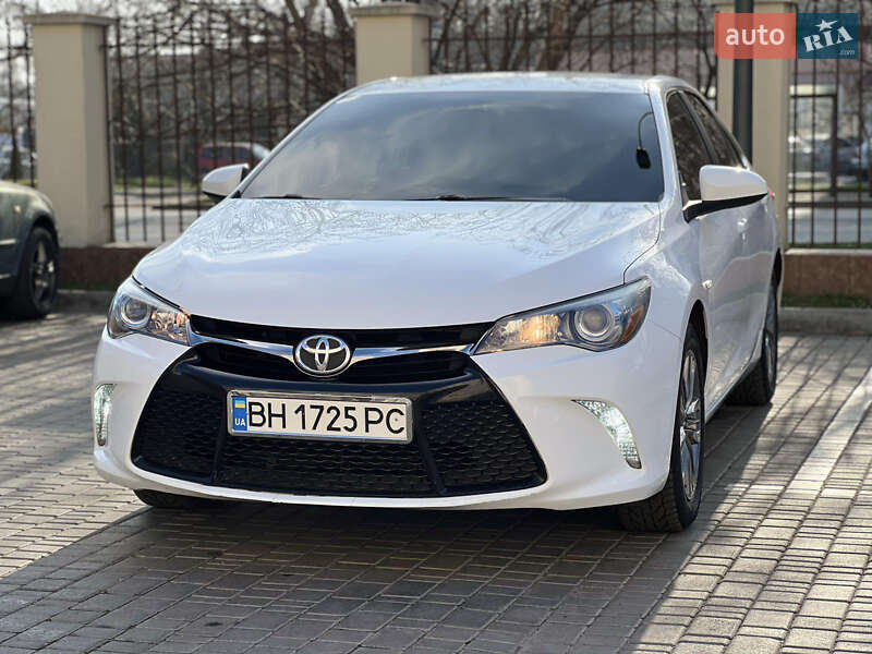 Седан Toyota Camry 2016 в Одесі