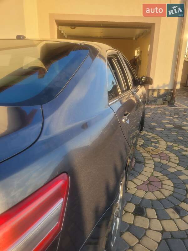 Седан Toyota Camry 2011 в Києві