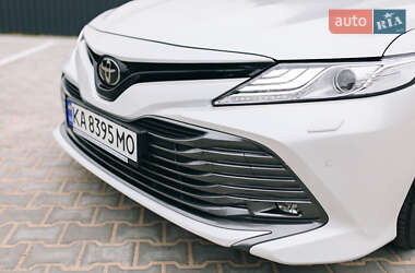 Седан Toyota Camry 2020 в Виннице