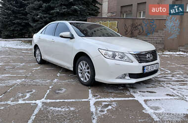 Седан Toyota Camry 2013 в Кривому Розі