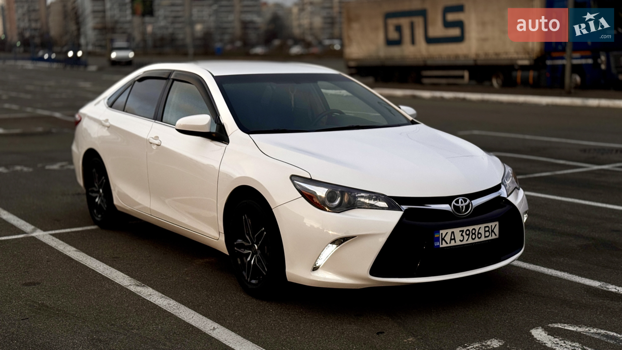 2016 Toyota Camry - мініатюра 14
