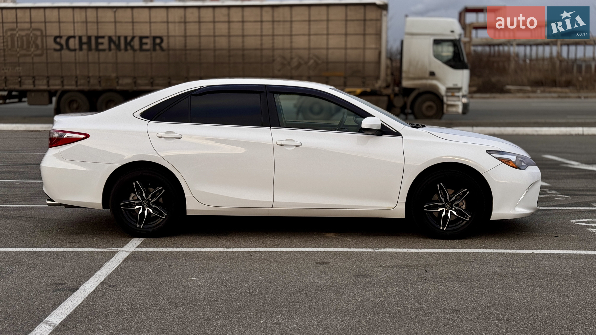 2017 Toyota Camry - мініатюра 8