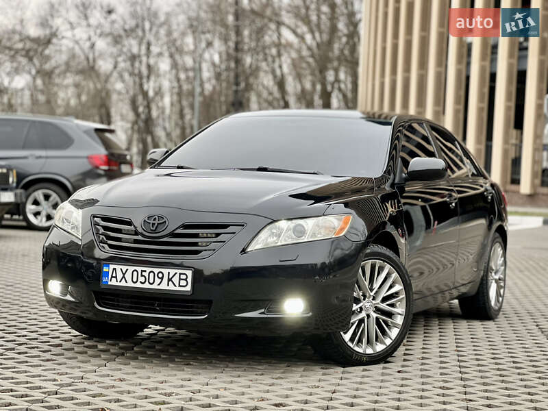 Седан Toyota Camry 2008 в Харкові