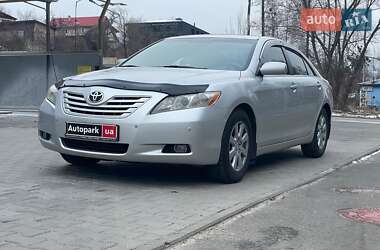 Седан Toyota Camry 2007 в Києві