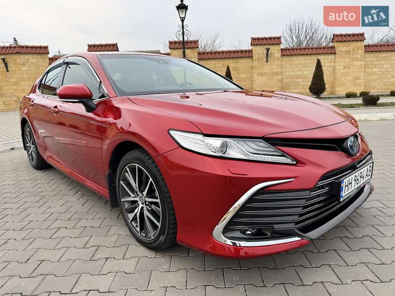 Седан Toyota Camry 2022 в Измаиле