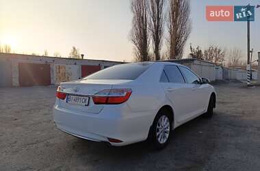 Седан Toyota Camry 2017 в Кременчуге