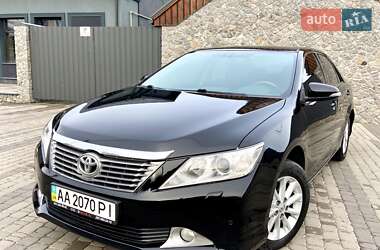 Седан Toyota Camry 2013 в Білій Церкві