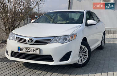 Седан Toyota Camry 2013 в Львове