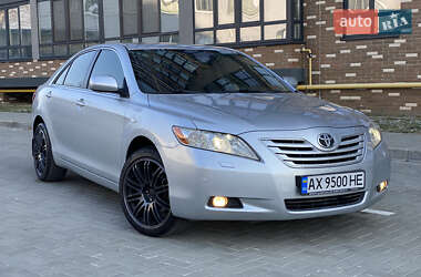 Седан Toyota Camry 2007 в Житомире