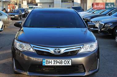 Седан Toyota Camry 2014 в Одессе