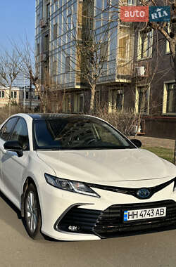Седан Toyota Camry 2021 в 