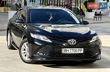 Седан Toyota Camry 2018 в 
