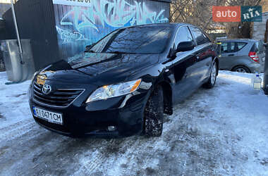 Седан Toyota Camry 2008 в Києві