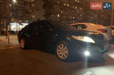 Седан Toyota Camry 2008 в Киеве