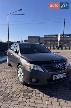 Седан Toyota Camry 2009 в Червонограді