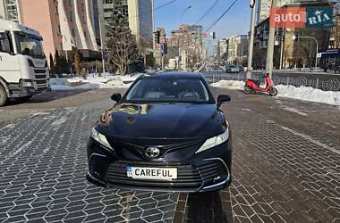 Седан Toyota Camry 2021 в Києві