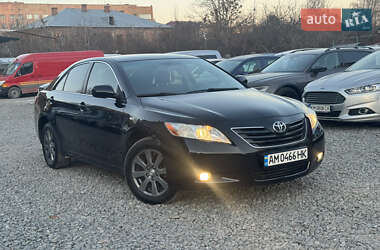 Седан Toyota Camry 2008 в Бердичеве