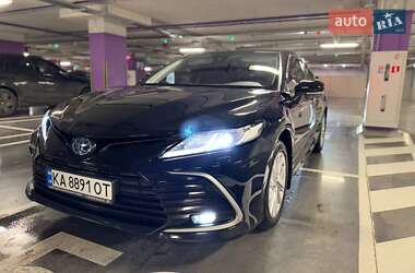 Седан Toyota Camry 2021 в Києві