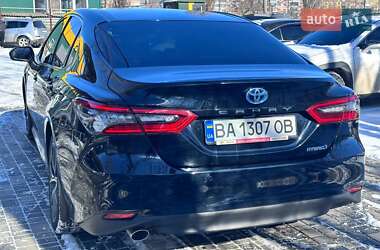 Седан Toyota Camry 2021 в Кропивницком