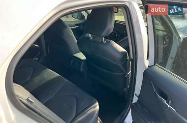 Седан Toyota Camry 2024 в 