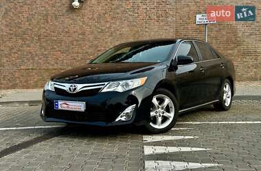 Седан Toyota Camry 2012 в Одессе