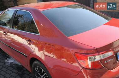 Седан Toyota Camry 2014 в Києві