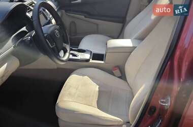 Седан Toyota Camry 2014 в Києві