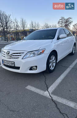 Седан Toyota Camry 2011 в Броварах