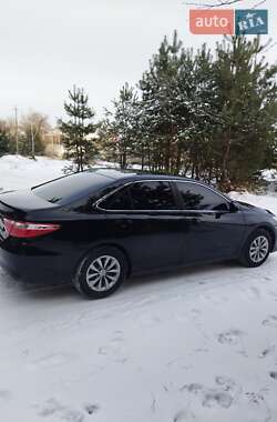 Седан Toyota Camry 2016 в Києві