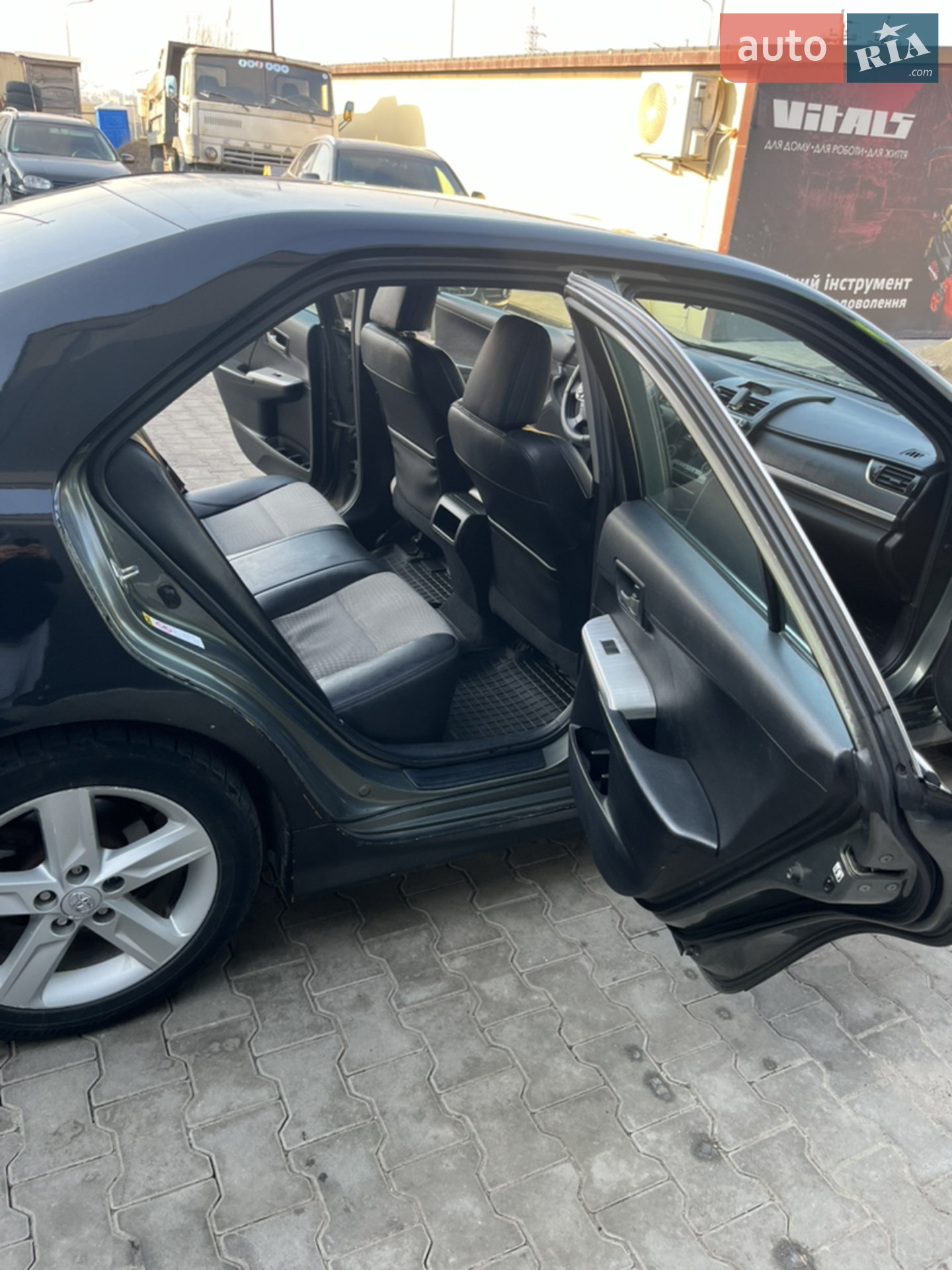 2014 Toyota Camry - мініатюра 9