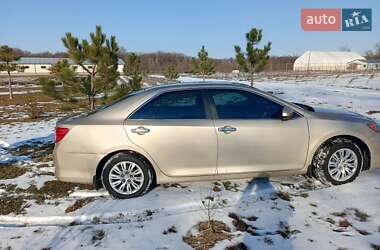 Седан Toyota Camry 2012 в Борисполі