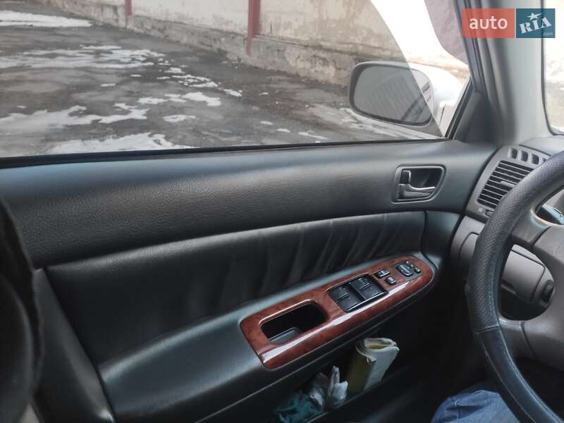 Седан Toyota Camry 2004 в Днепре фото 11 Седан Toyota Camry 2004 в Днепре