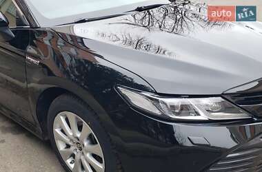 Седан Toyota Camry 2019 в 