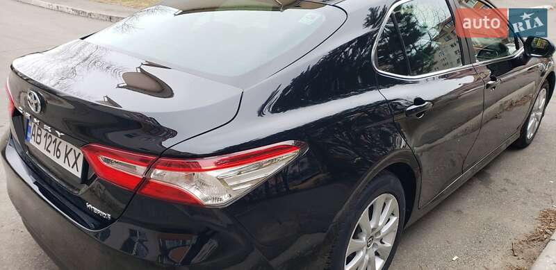 Седан Toyota Camry 2019 в Вінниці