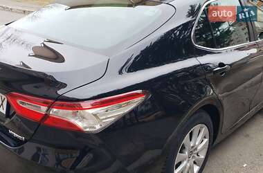 Седан Toyota Camry 2019 в 