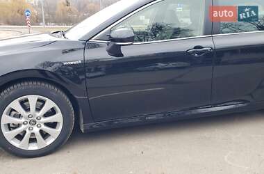 Седан Toyota Camry 2019 в 