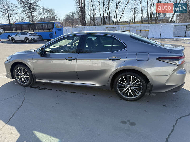 Седан Toyota Camry 2021 в Кременчуці