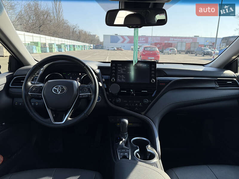 Седан Toyota Camry 2021 в Кременчуці