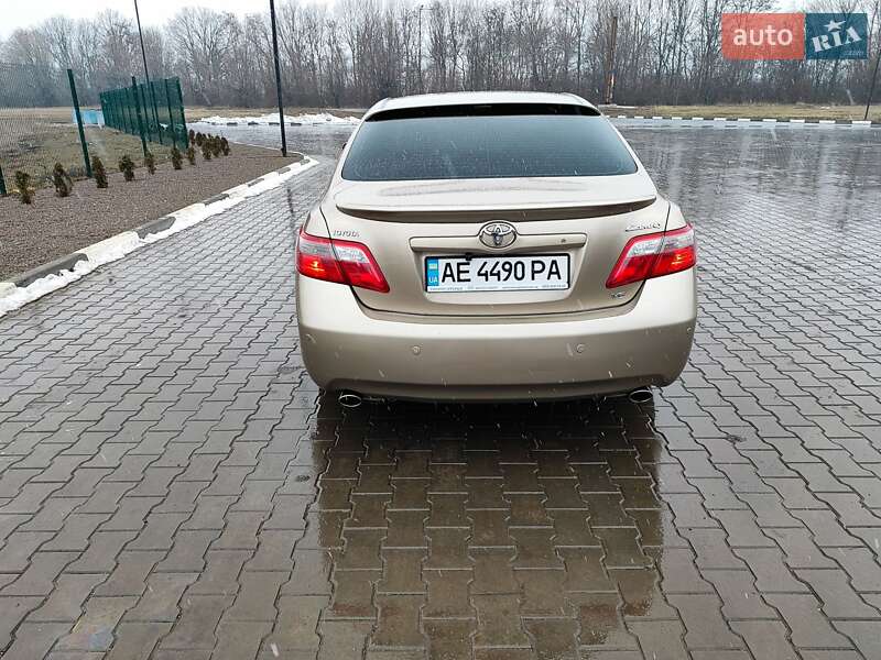 Седан Toyota Camry 2008 в Желтых Водах