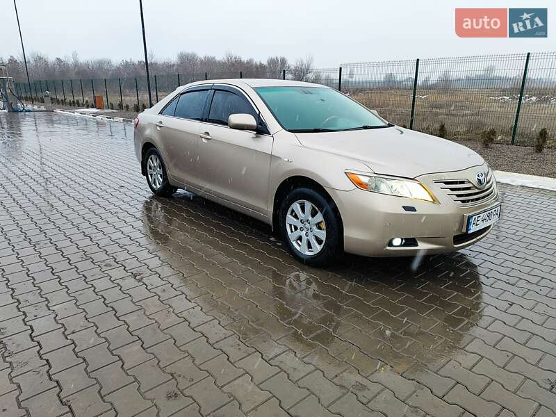 Седан Toyota Camry 2008 в Желтых Водах
