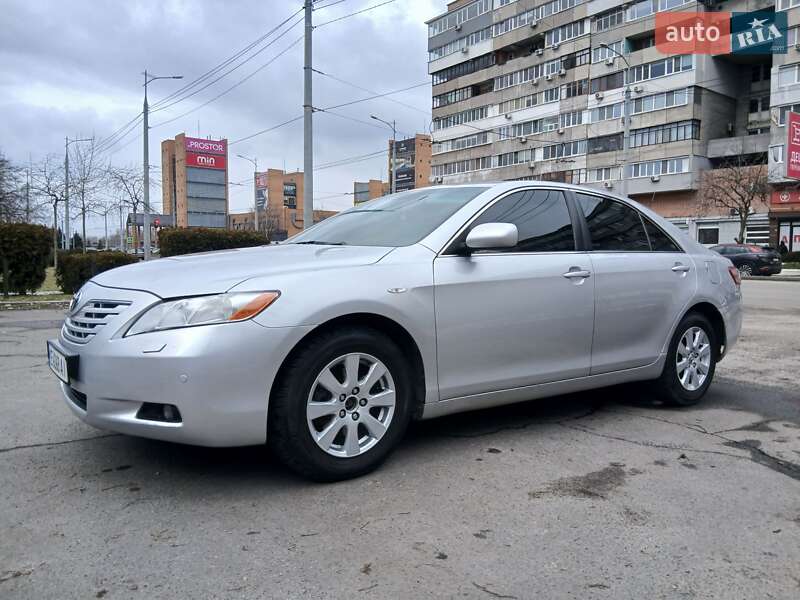 Седан Toyota Camry 2008 в Дніпрі